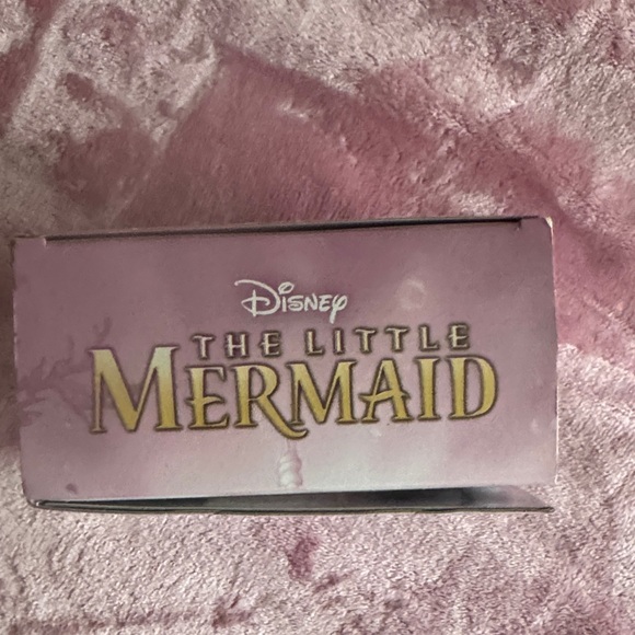 Funko The Little Mermaid Ursula Vinyl Figure - Purple and Black - Picture 7 of 8